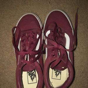 Maroon low top vans